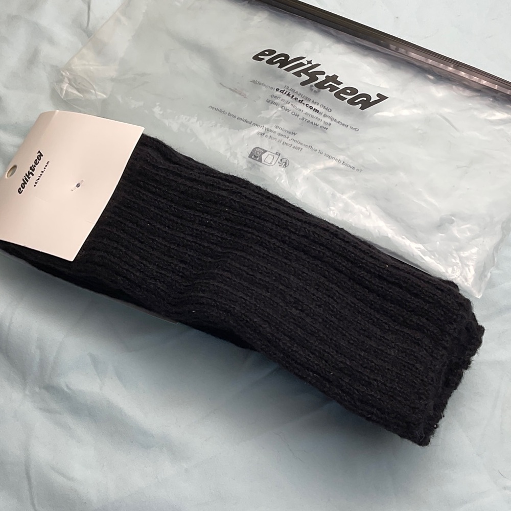 Edikted Black Ribbed Leggings